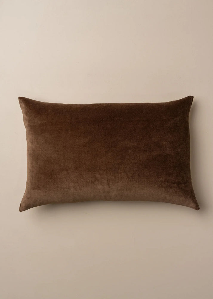 SAARDE Linen/Velvet Lumbar Cushion | Chocolate