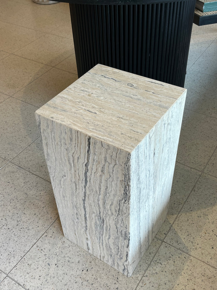 MARBLE PLINTH