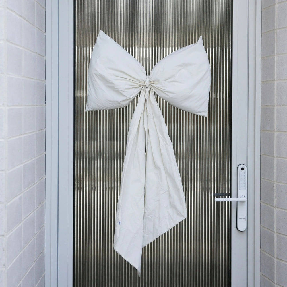 LUVA Door Bow, Large Cream