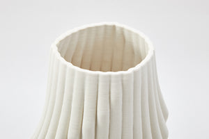 
            
                Load image into Gallery viewer, Plume Vase Ivory
            
        