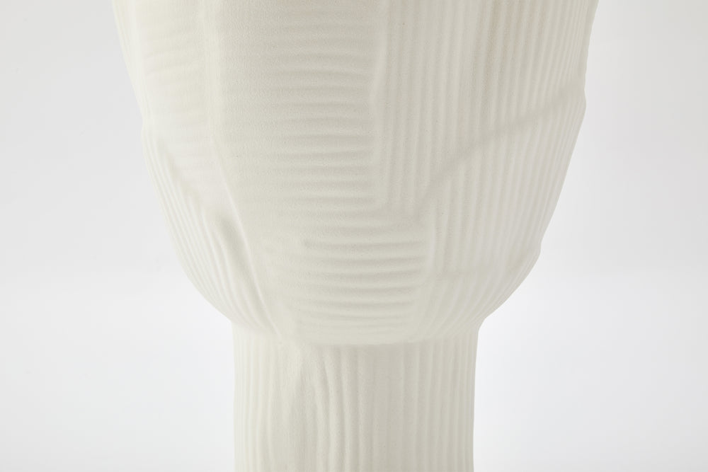 
            
                Load image into Gallery viewer, Umi Vase Ivory
            
        